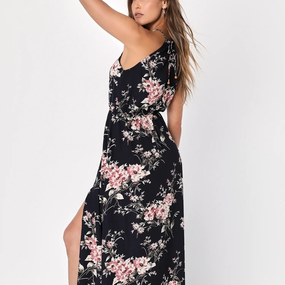 Floral Maxi Dress - Picture 4 of 5